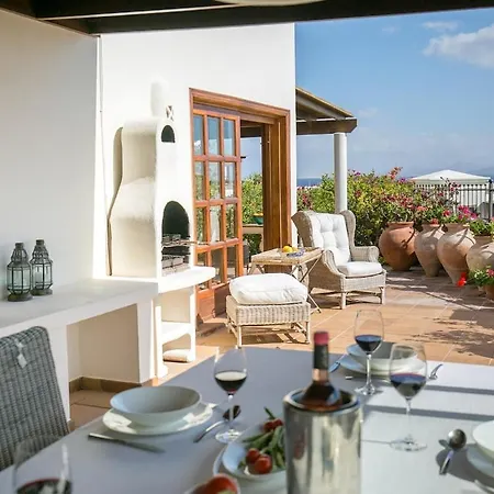 Eva Exclusive 3 Bed Sea View Вилла *